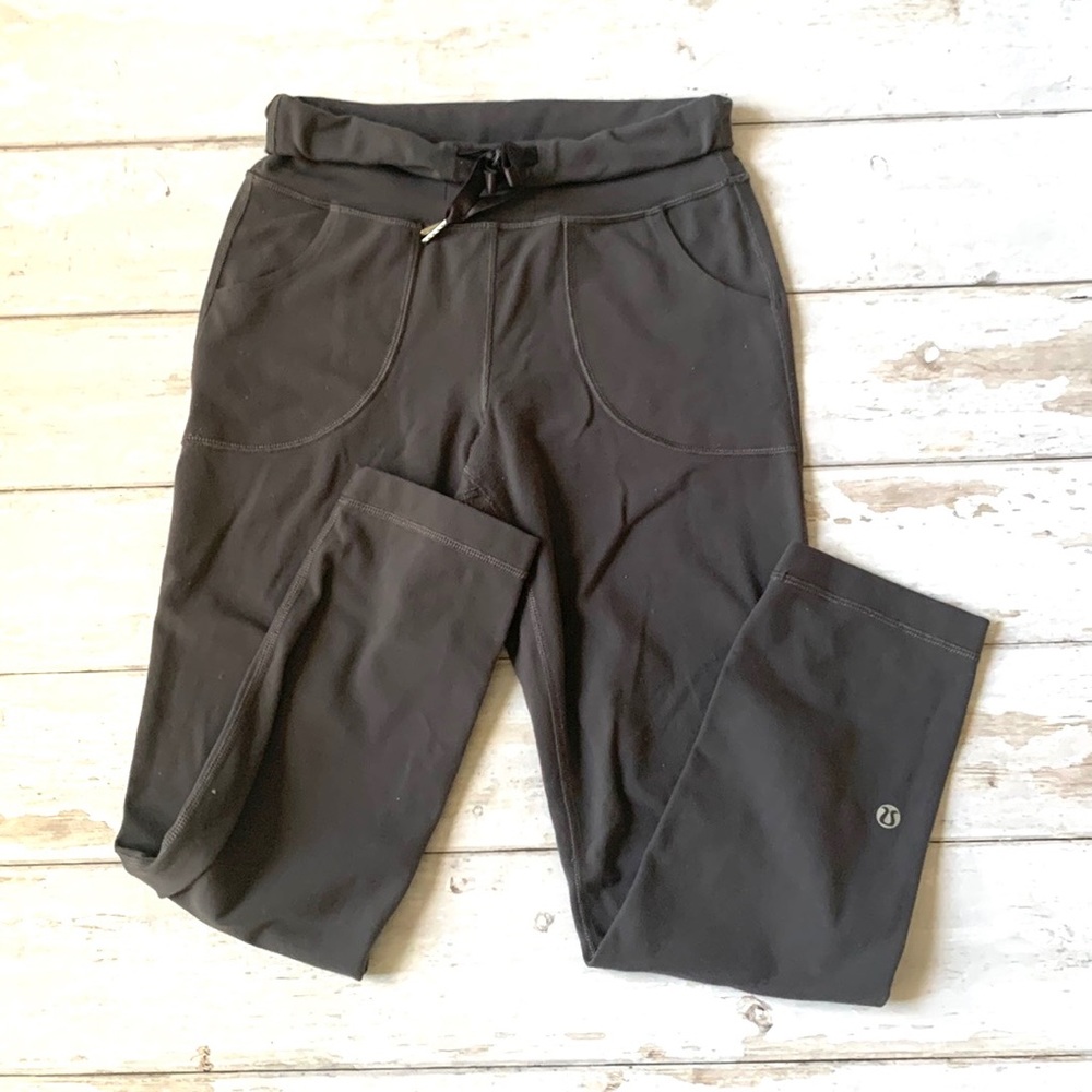 Lululemon Athletica Size 4 Gray Pocket Leggings H6 Size Small Drawstring